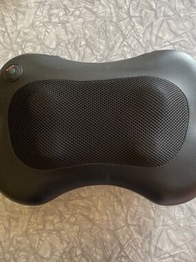 Zyllion Shiatsu Back & Neck Massager Pillow with Heat - Black